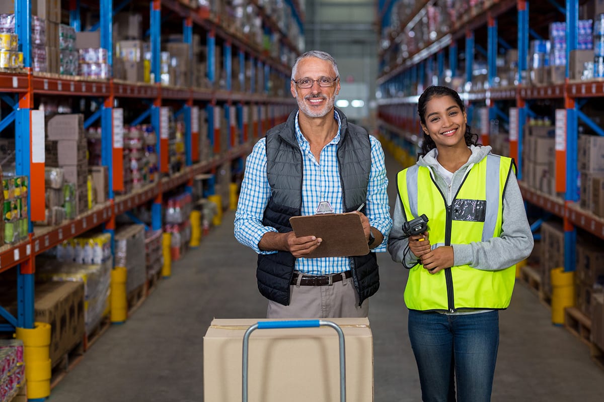 warehouse-logistics people